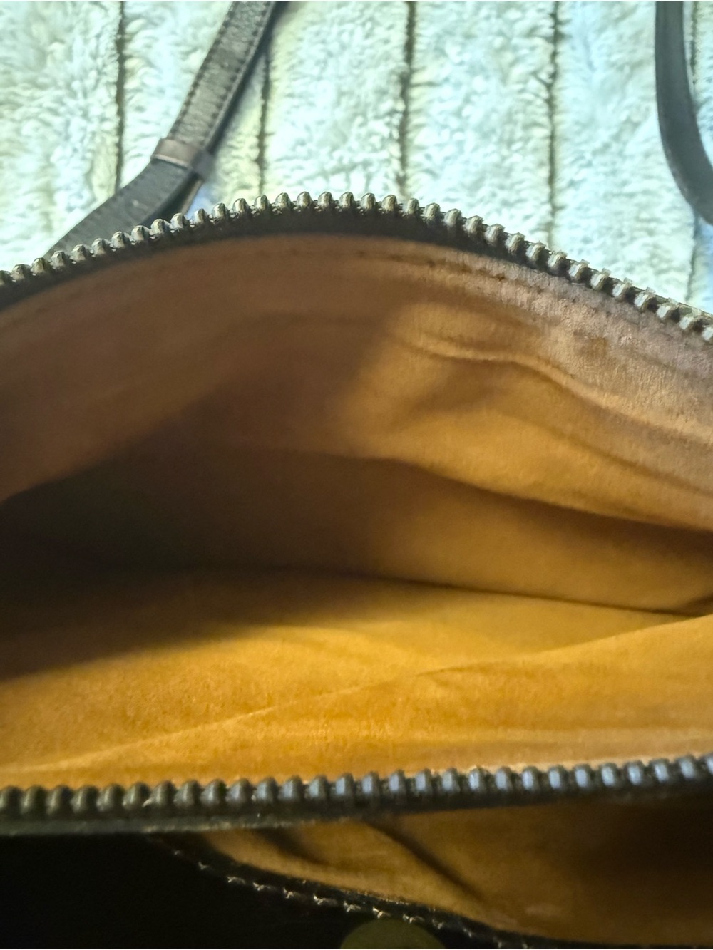 Patricia Nash Two-Tone Brown Leather Crossbody Shoulder Bag - Picture 3 of 8